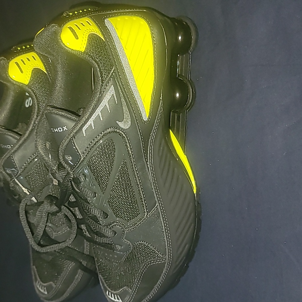 NIKE SHOX ENIGMA 9000 grey black yellow size 7